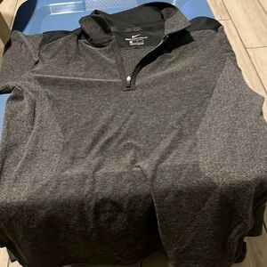 Women’s Nike sweater, MEDIUM